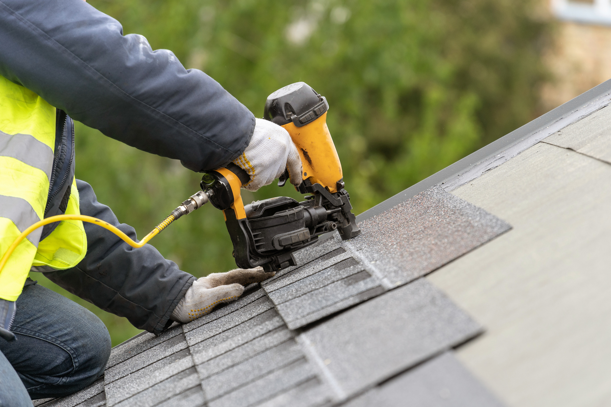 Toronto police warn of roofing scam using fake repairs and bogus ‘interpol investigator’