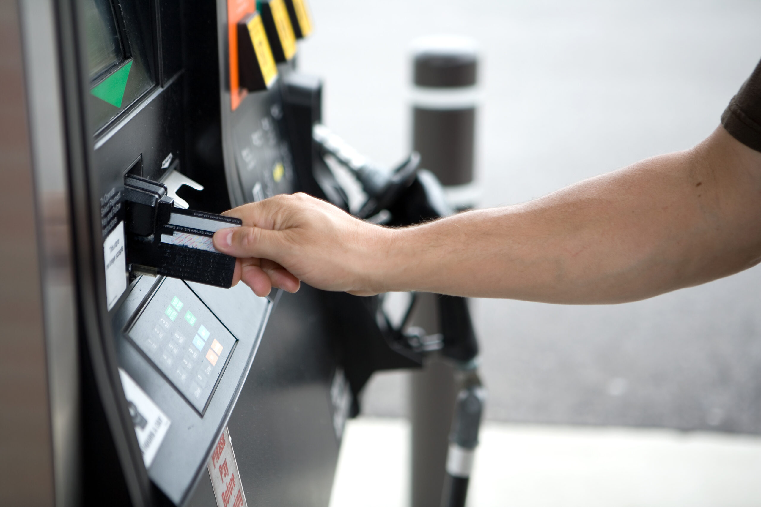2 men charged after police bust separate fuel‑card fraud schemes at Mississauga gas stations