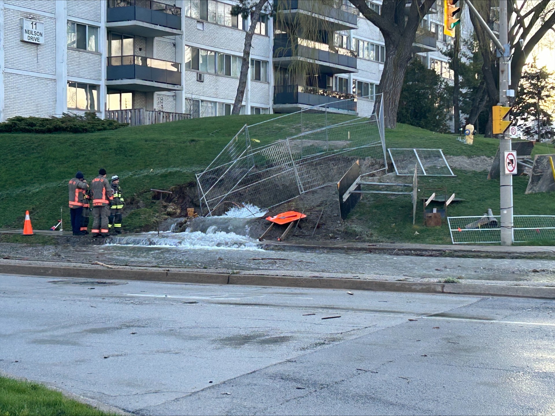 Watermain-break The Path Radio Mix Online