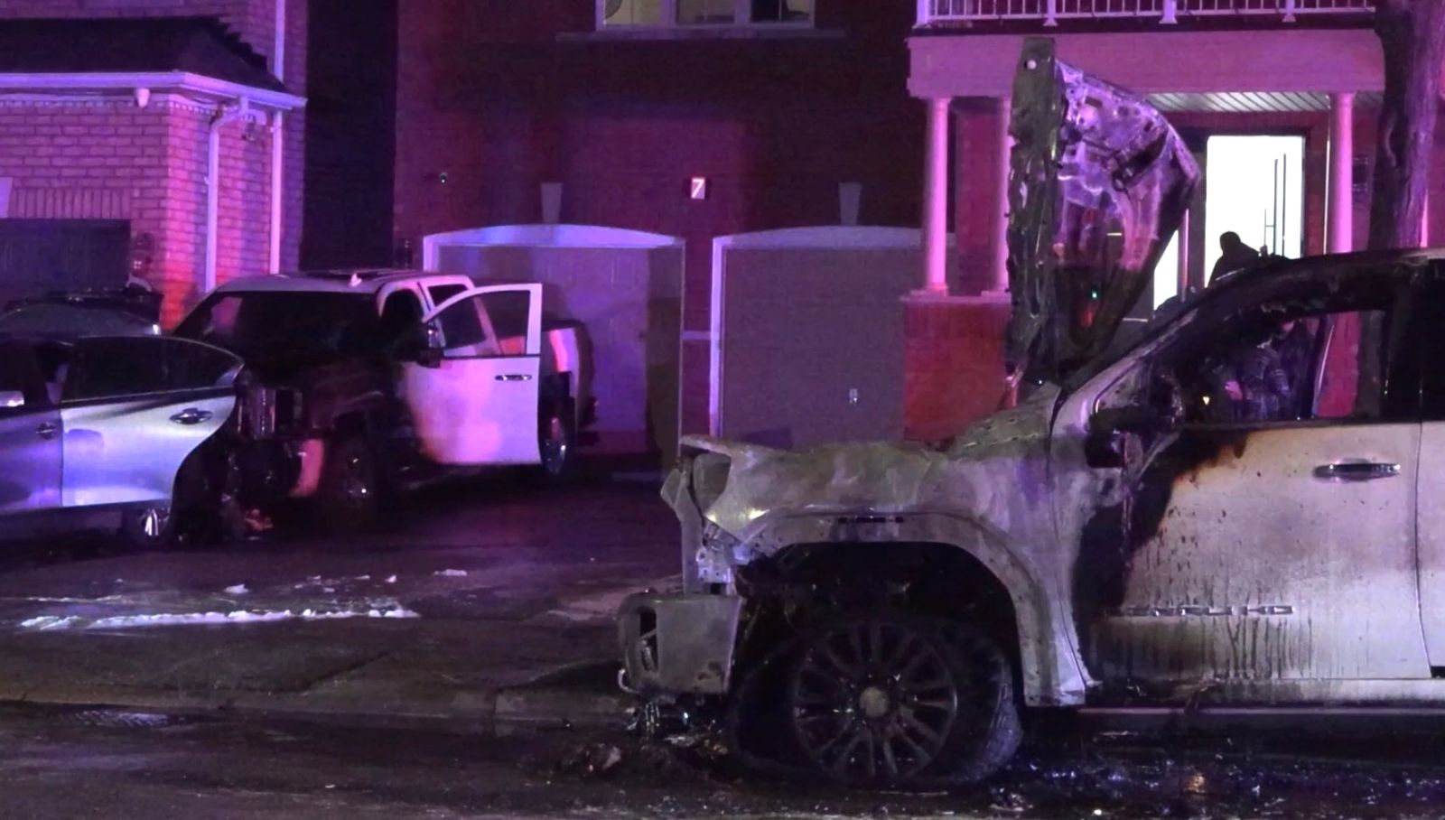 4 tow trucks torched in overnight arsons across Brampton