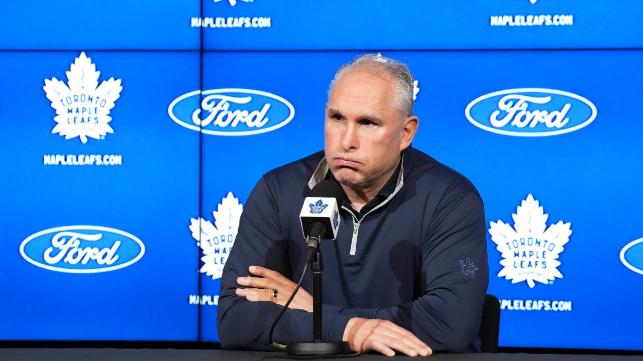 Flyers acquire Woll and Benoit; send Ersson, Andrae and draft pick to Maple Leafs