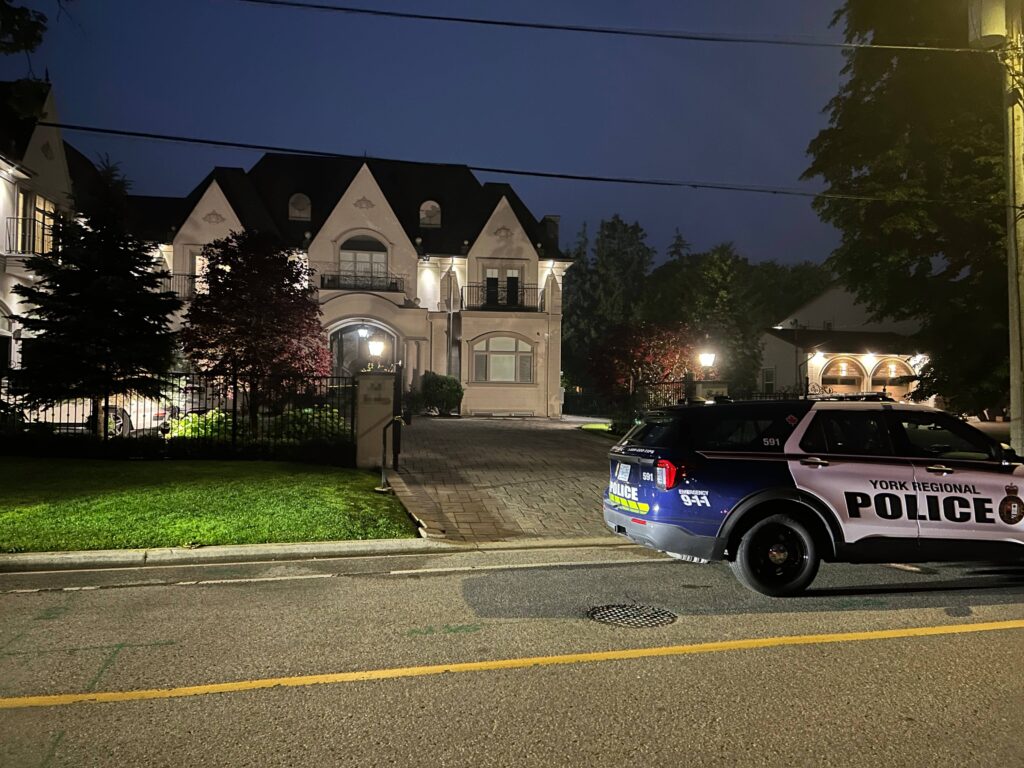 Police investigate two possibly linked shootings in Markham and Aurora