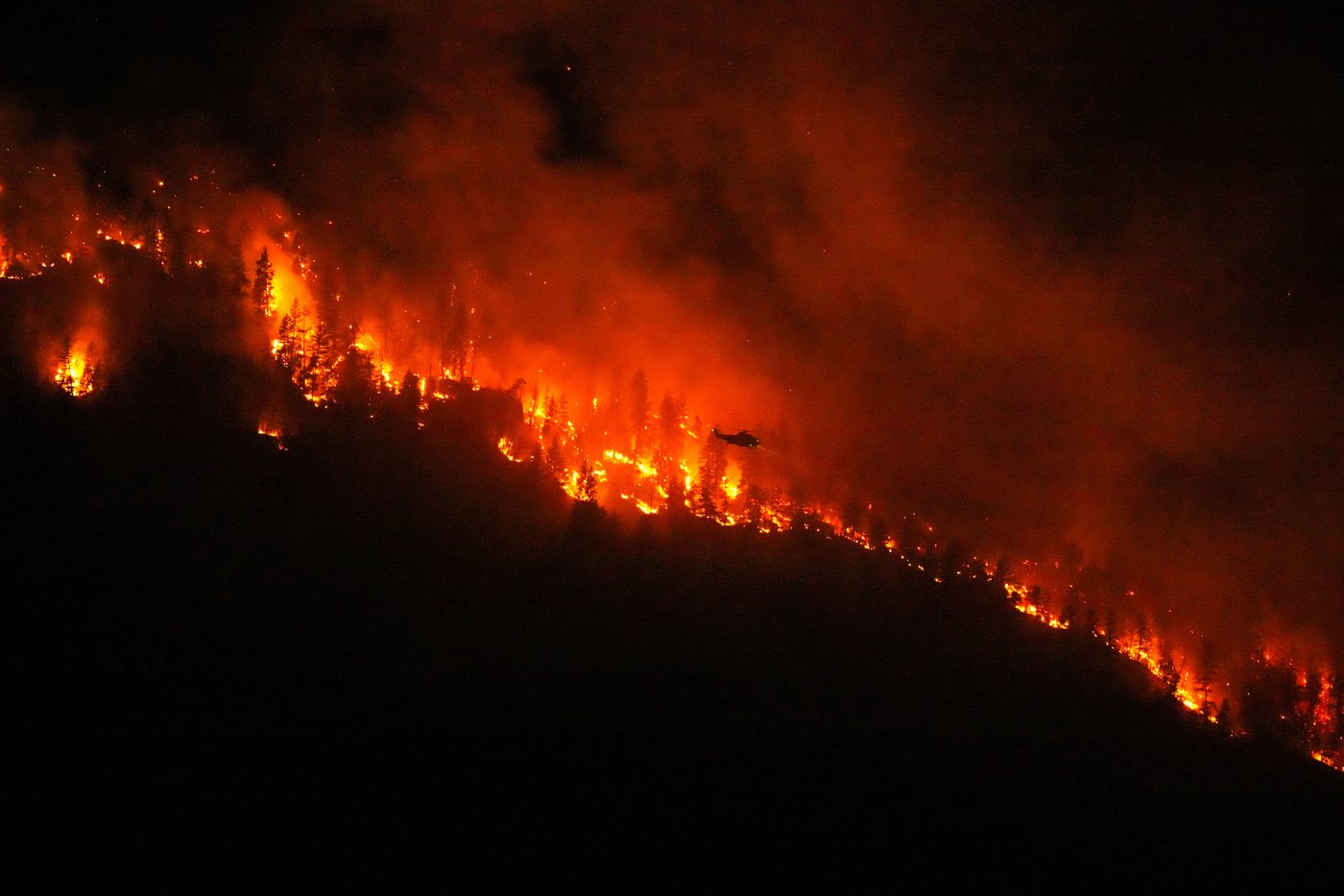 Federal union rallies over climate agency job cuts amid wildfires