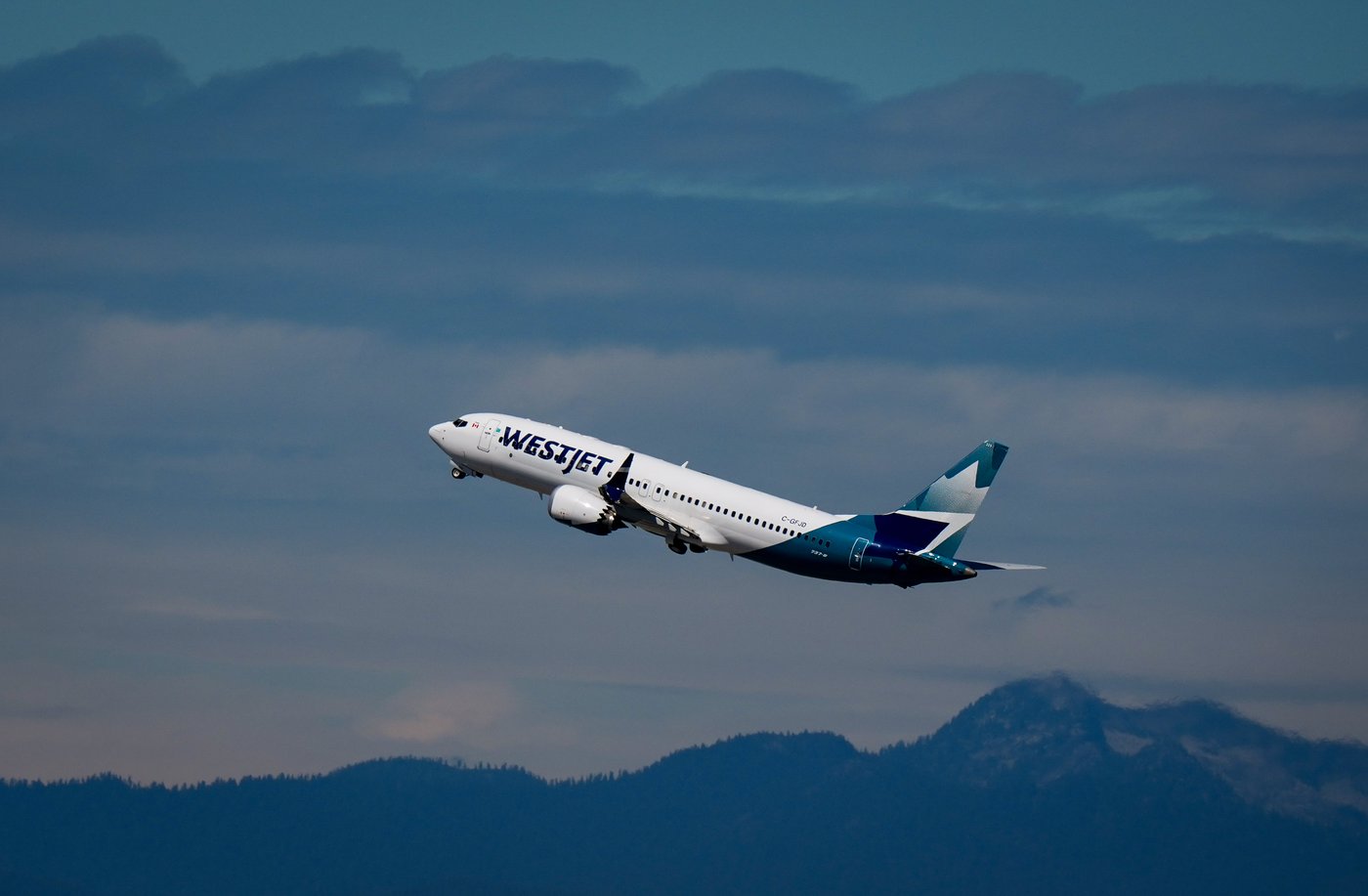 WestJet flight attendants on strike as union, airline fail to come to terms